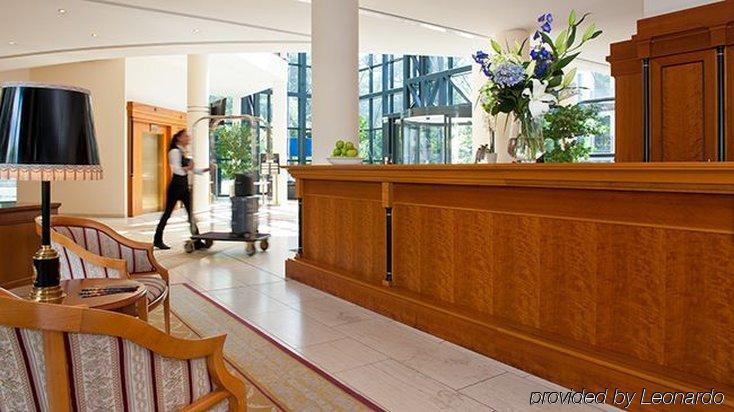 Victor's Residenz-hotel 4*