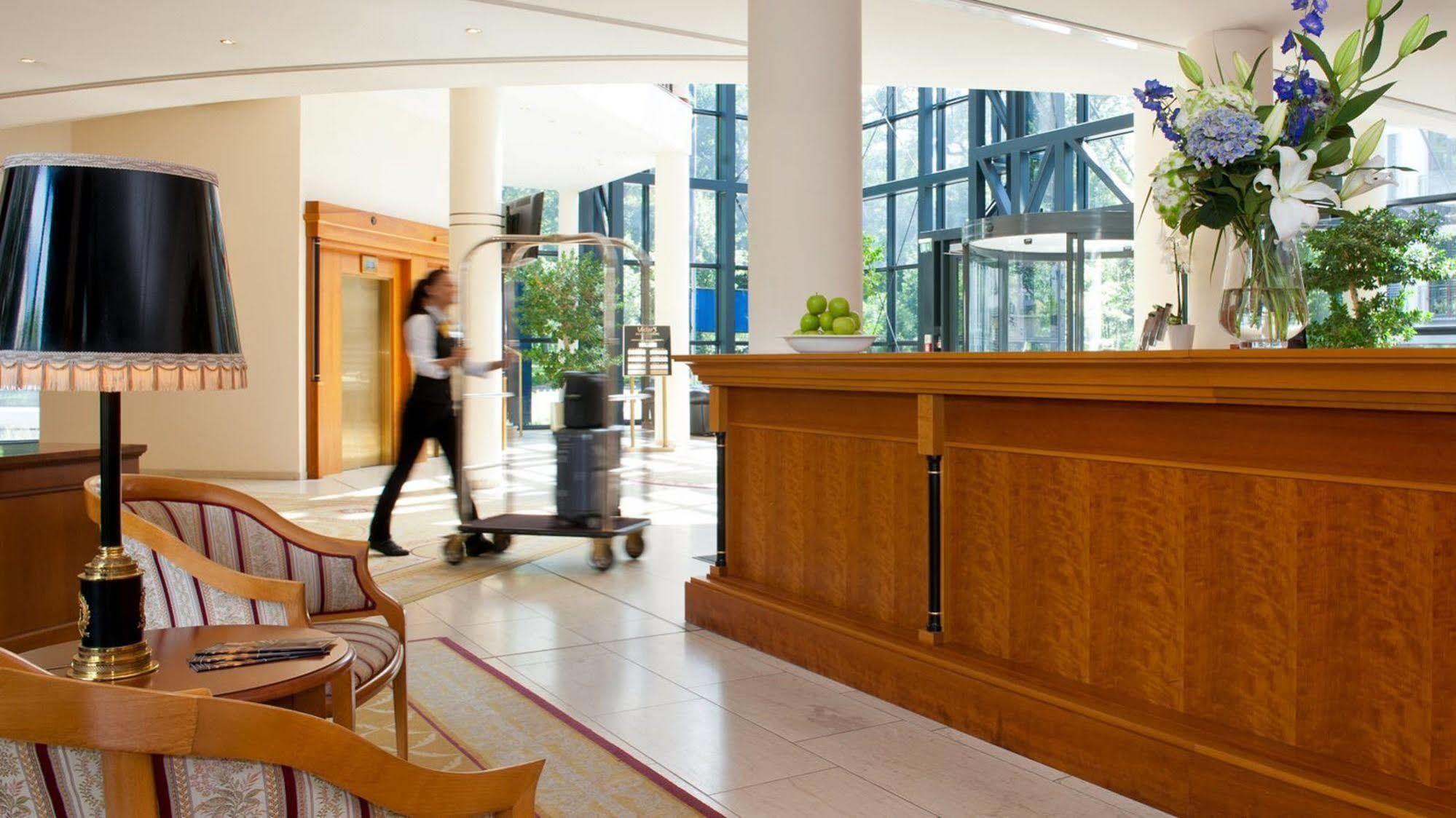 Victor's Residenz-hotel Hotel 4*